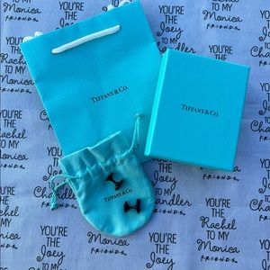 New Tiffany’s Full heart cuff links